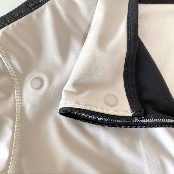 Lululemon Run Draft Dodger Jacket Polar Cream Black Laceoflage 6 - Picture 13 of 16